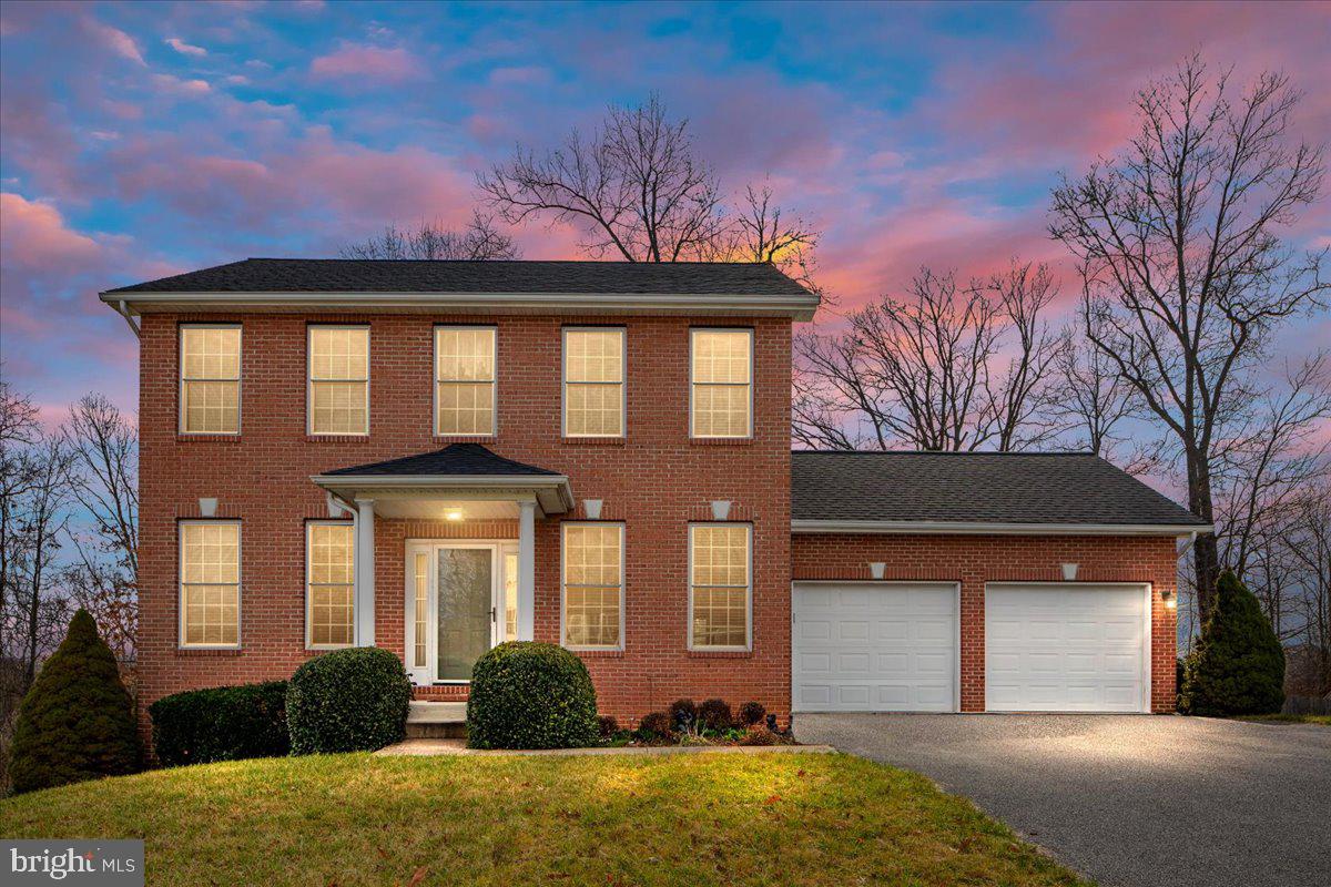 MIDDLE CREEK MANOR - Residential