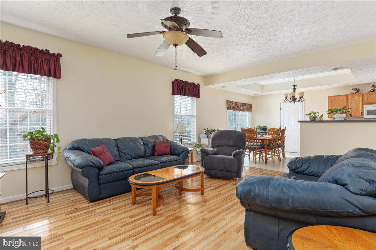 MIDDLE CREEK MANOR - Residential