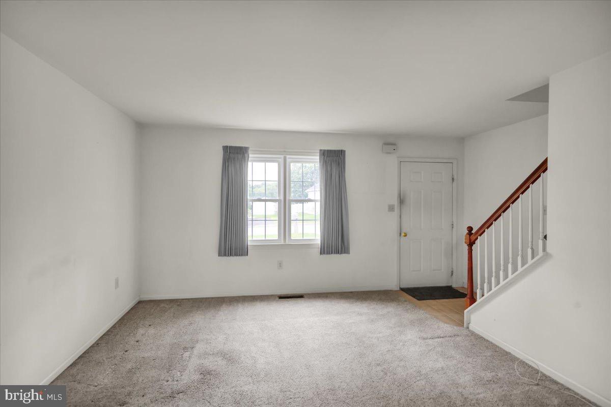 2010 GIRARD AVENUE