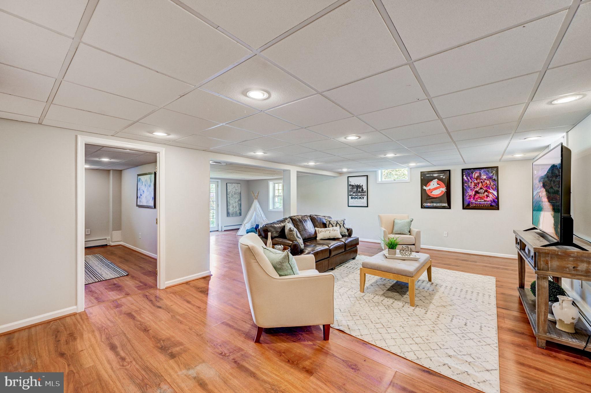 RADNOR HUNT - Residential