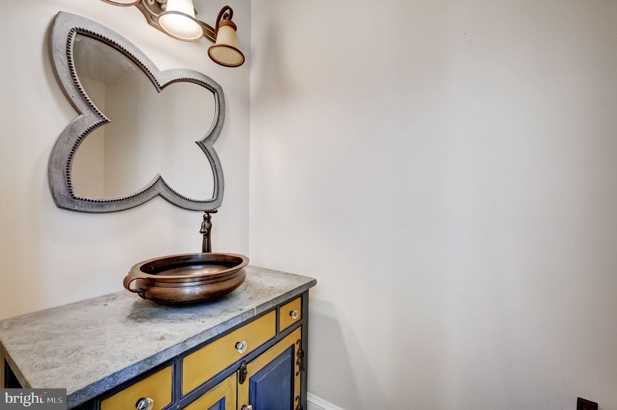 RADNOR HUNT - Residential