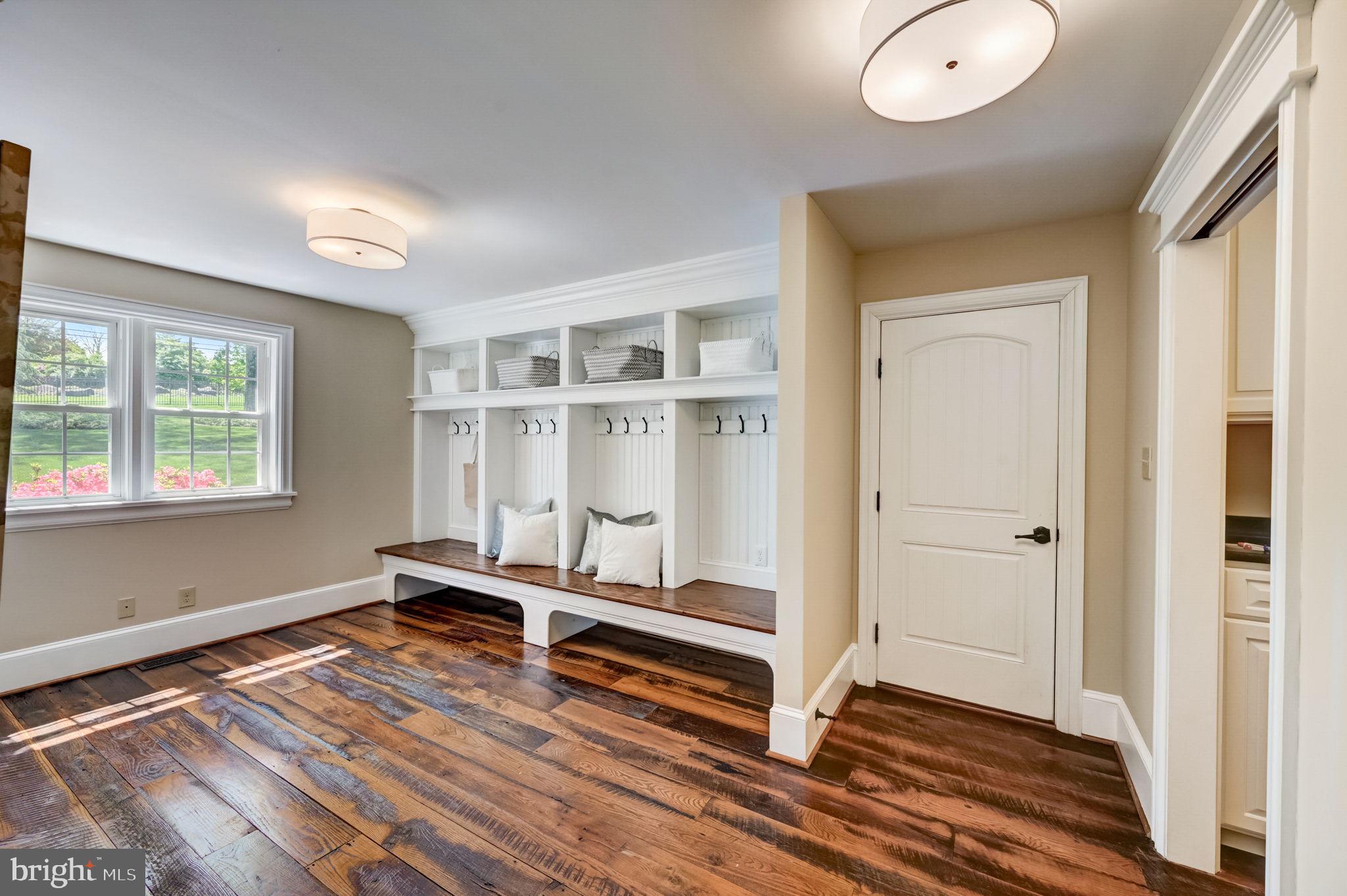 RADNOR HUNT - Residential