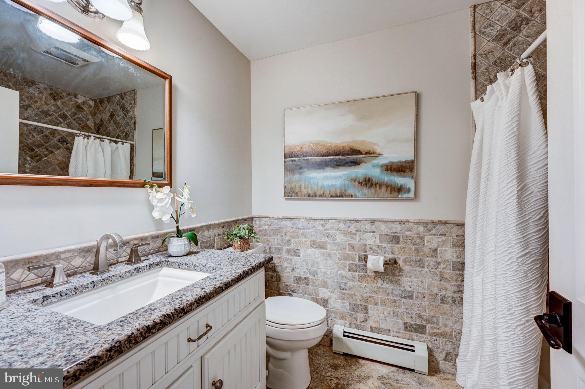 RADNOR HUNT - Residential