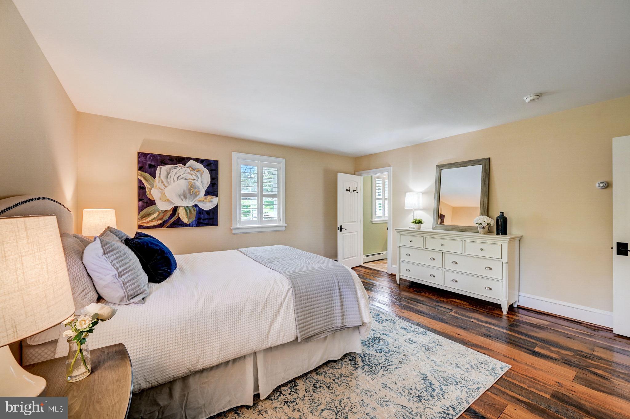 RADNOR HUNT - Residential