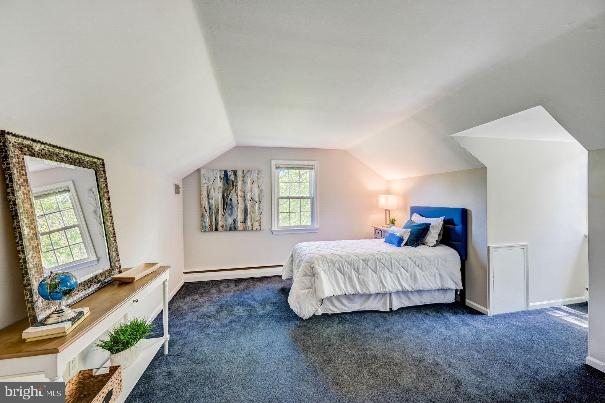 RADNOR HUNT - Residential