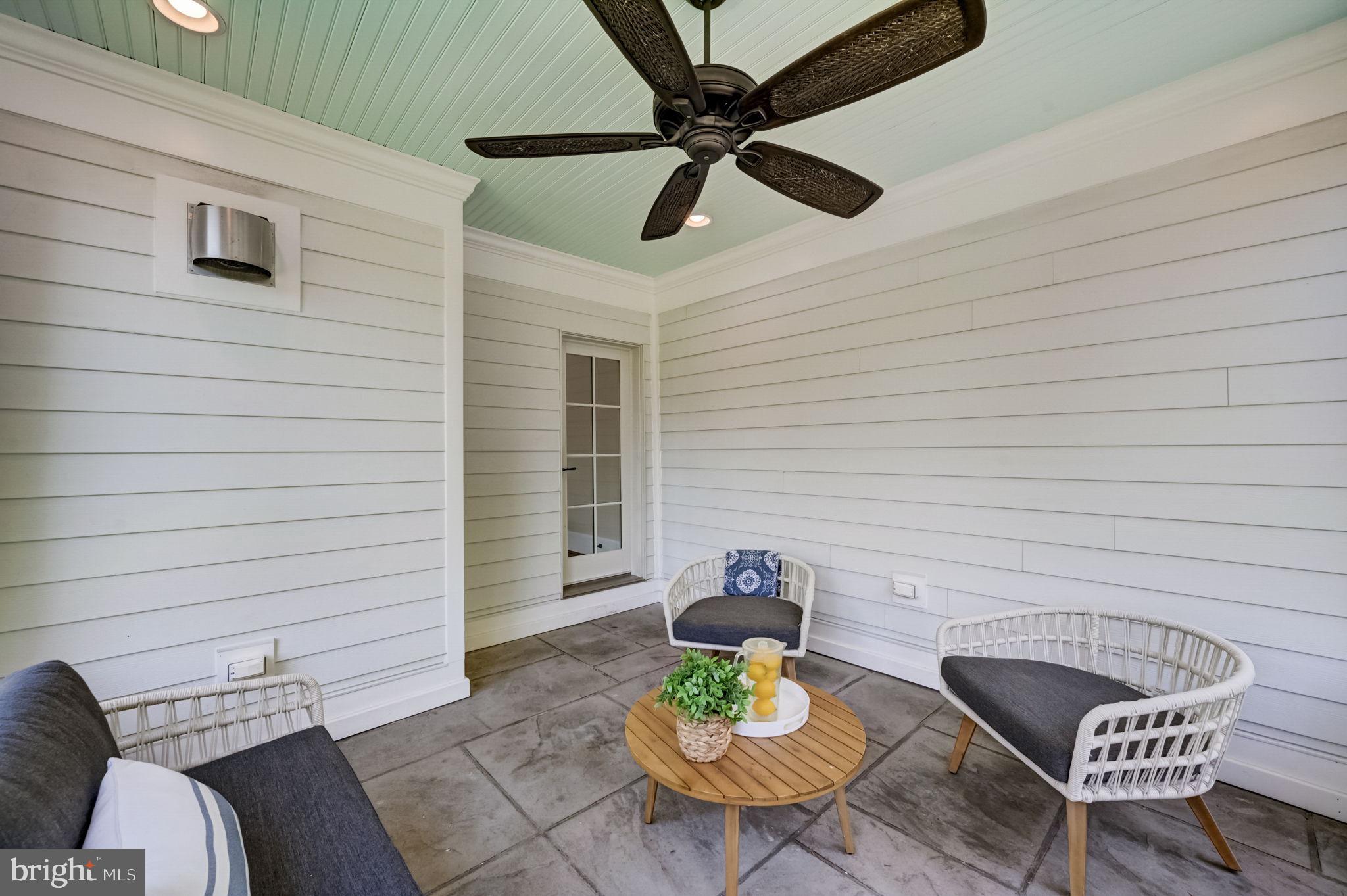 RADNOR HUNT - Residential