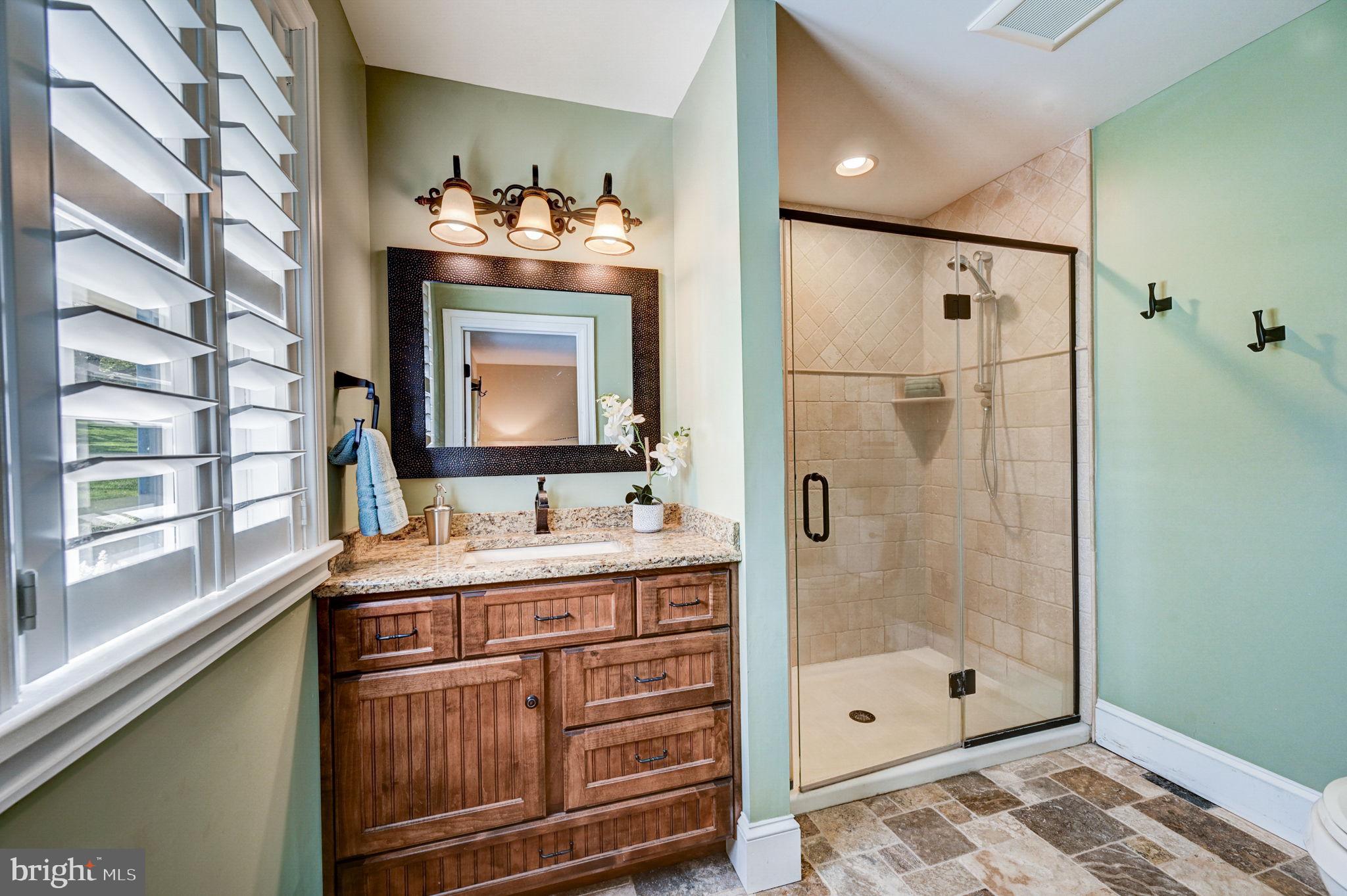 RADNOR HUNT - Residential