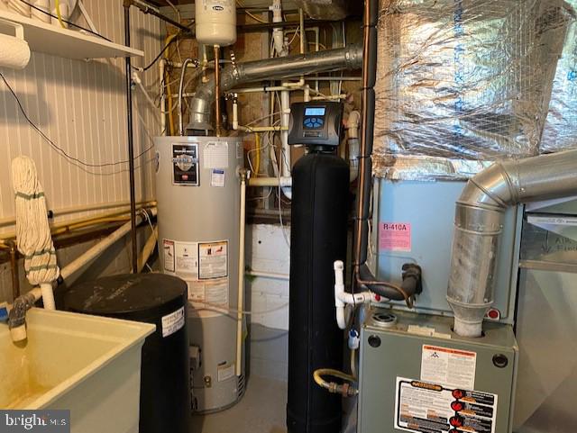 PINE GROVE HOMES - Residential