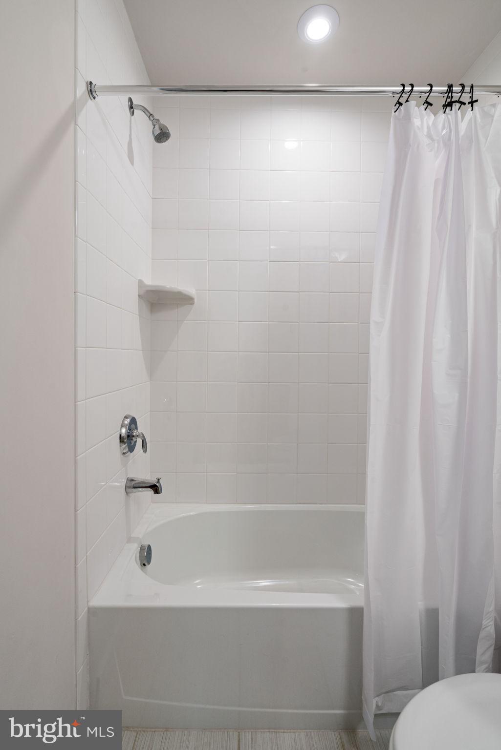 POTOMAC SHORES - Residential