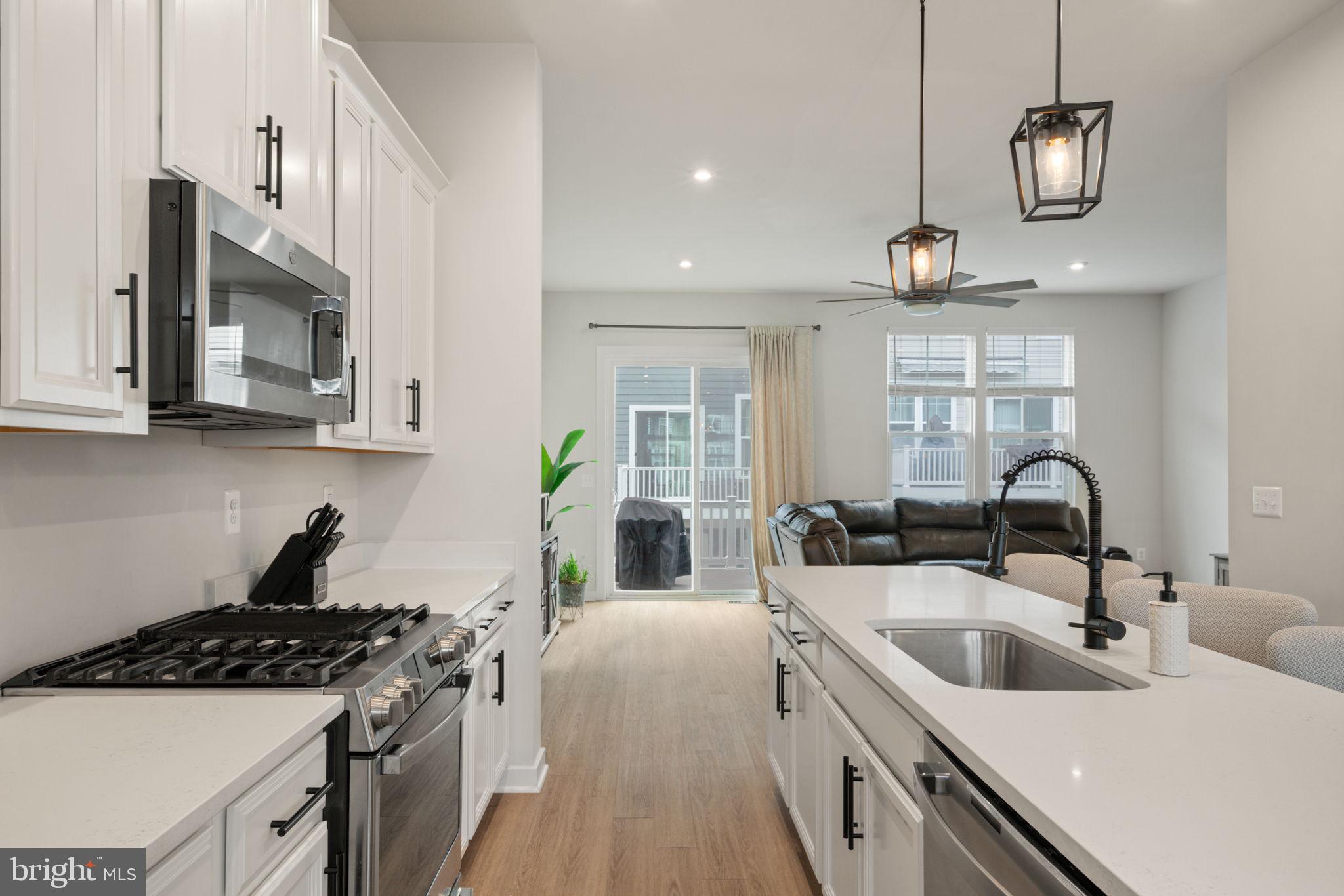 POTOMAC SHORES - Residential