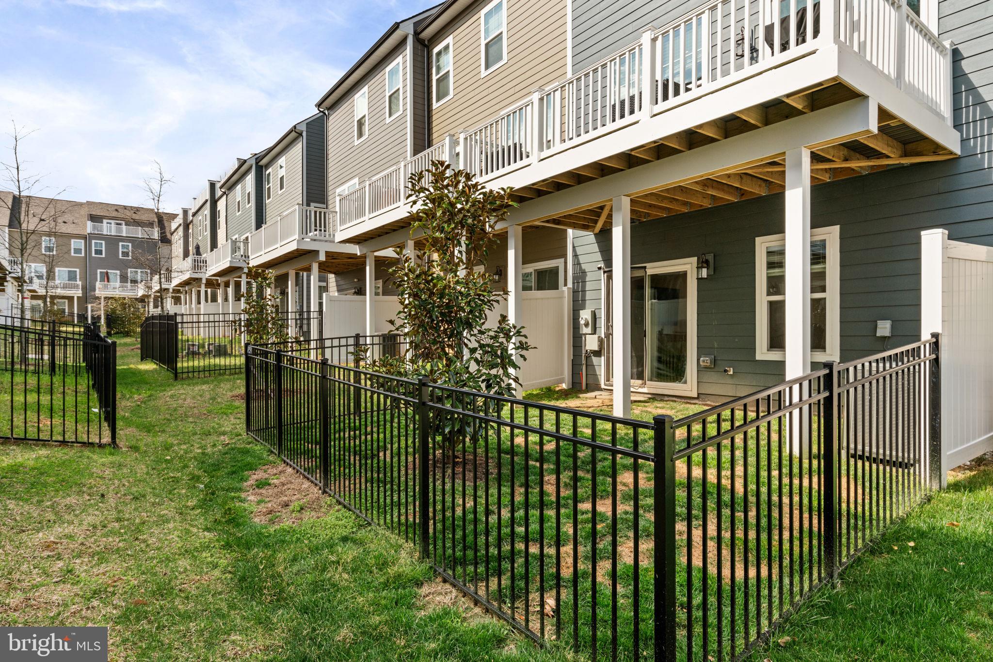 POTOMAC SHORES - Residential