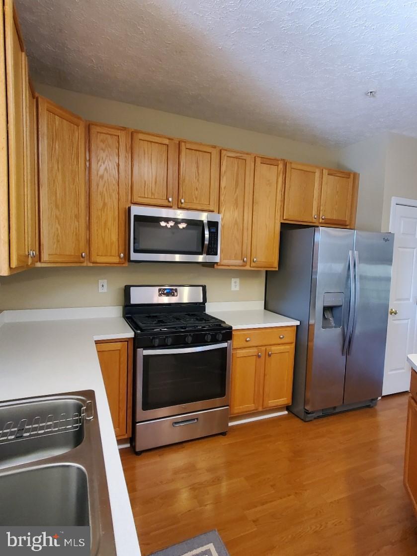 4542 GOLDEN MEADOW DRIVE