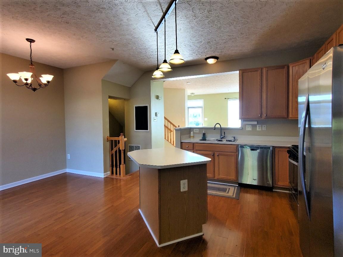 4542 GOLDEN MEADOW DRIVE