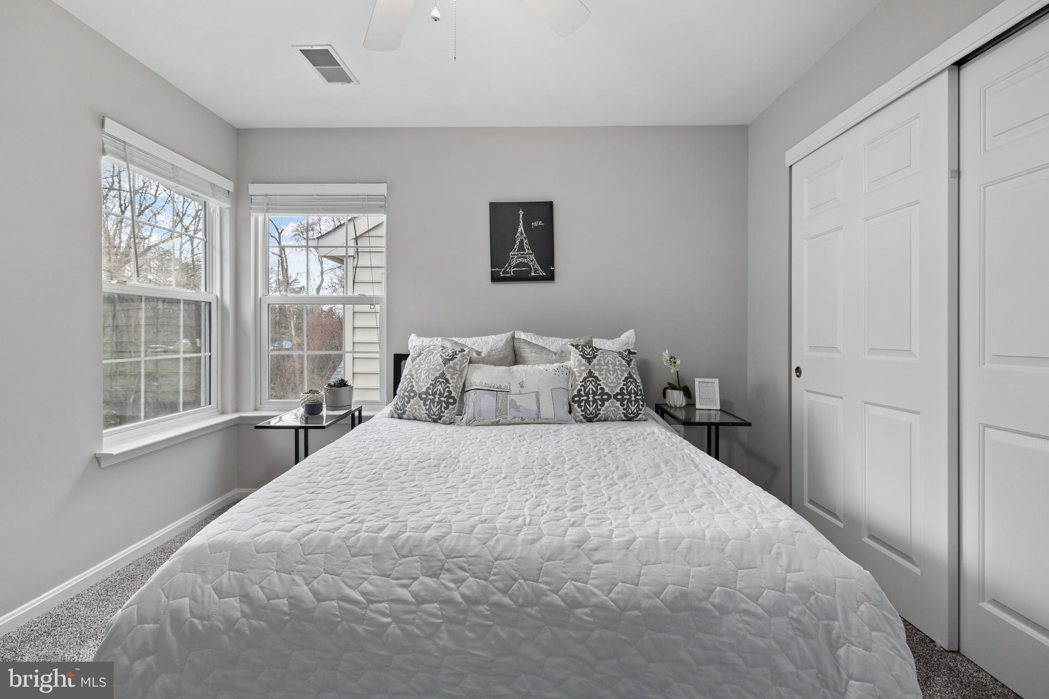 LORTON TOWN CNTR LANDBAY - Residential