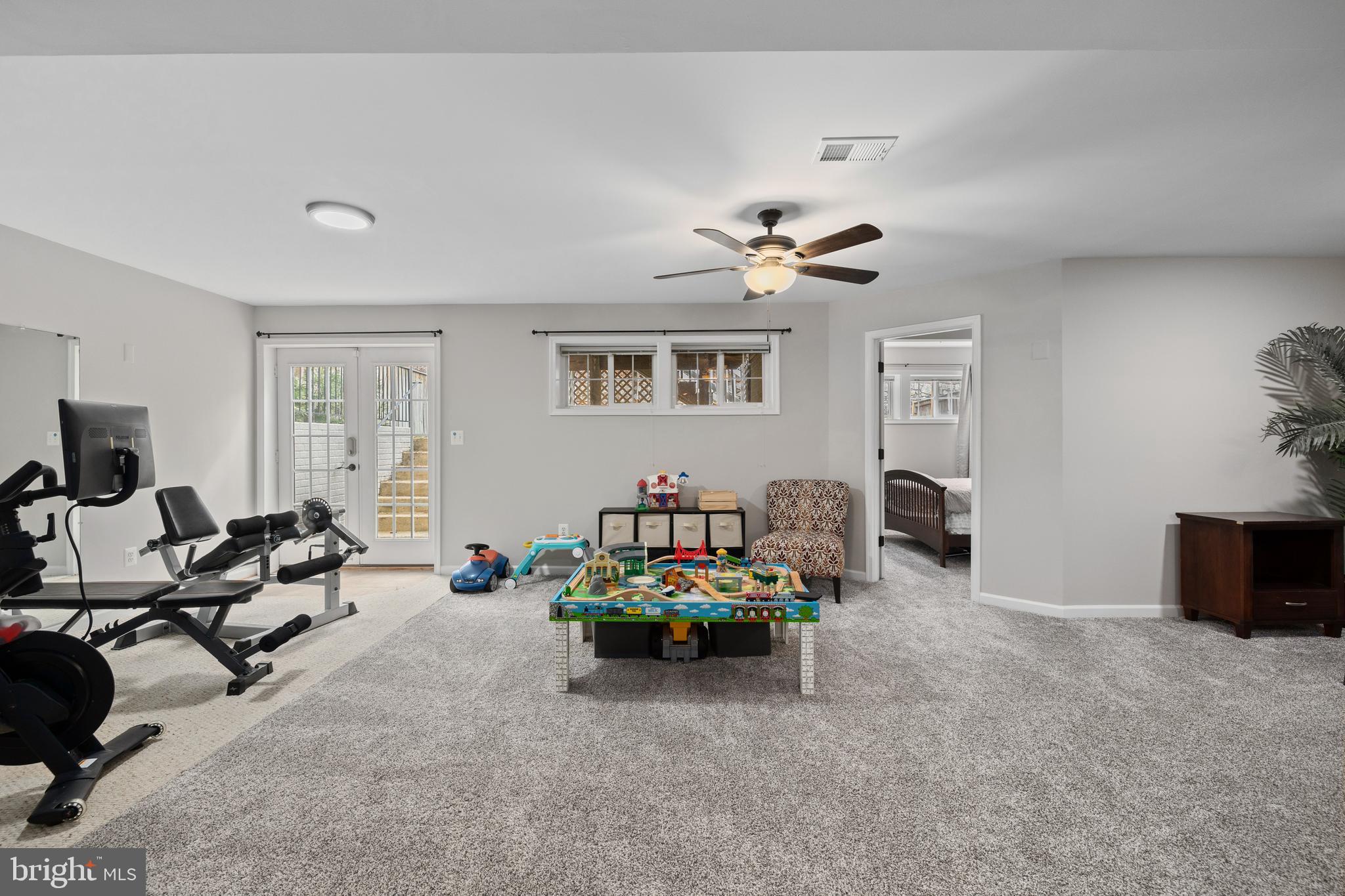 LORTON TOWN CNTR LANDBAY - Residential