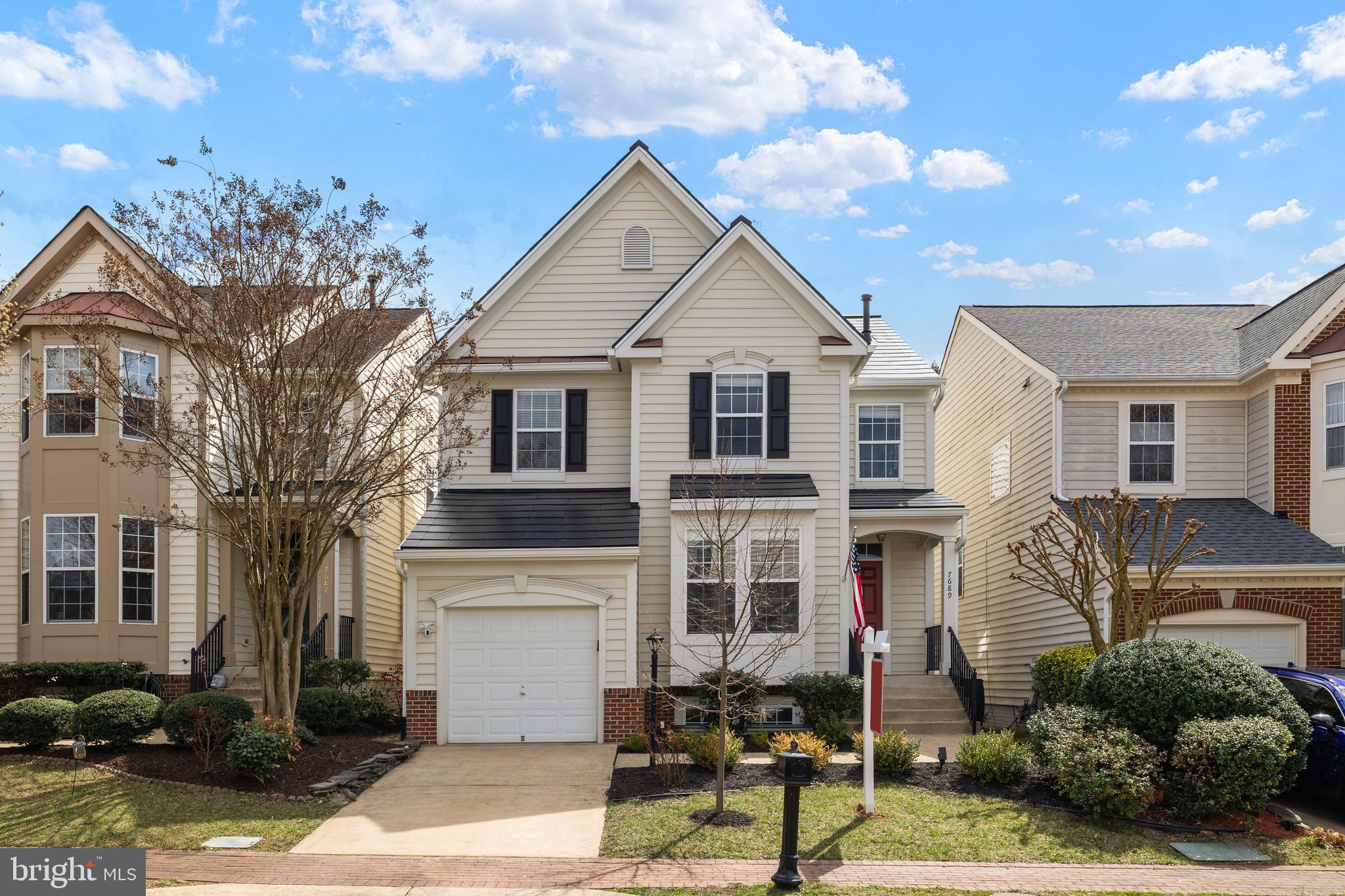 LORTON TOWN CNTR LANDBAY - Residential