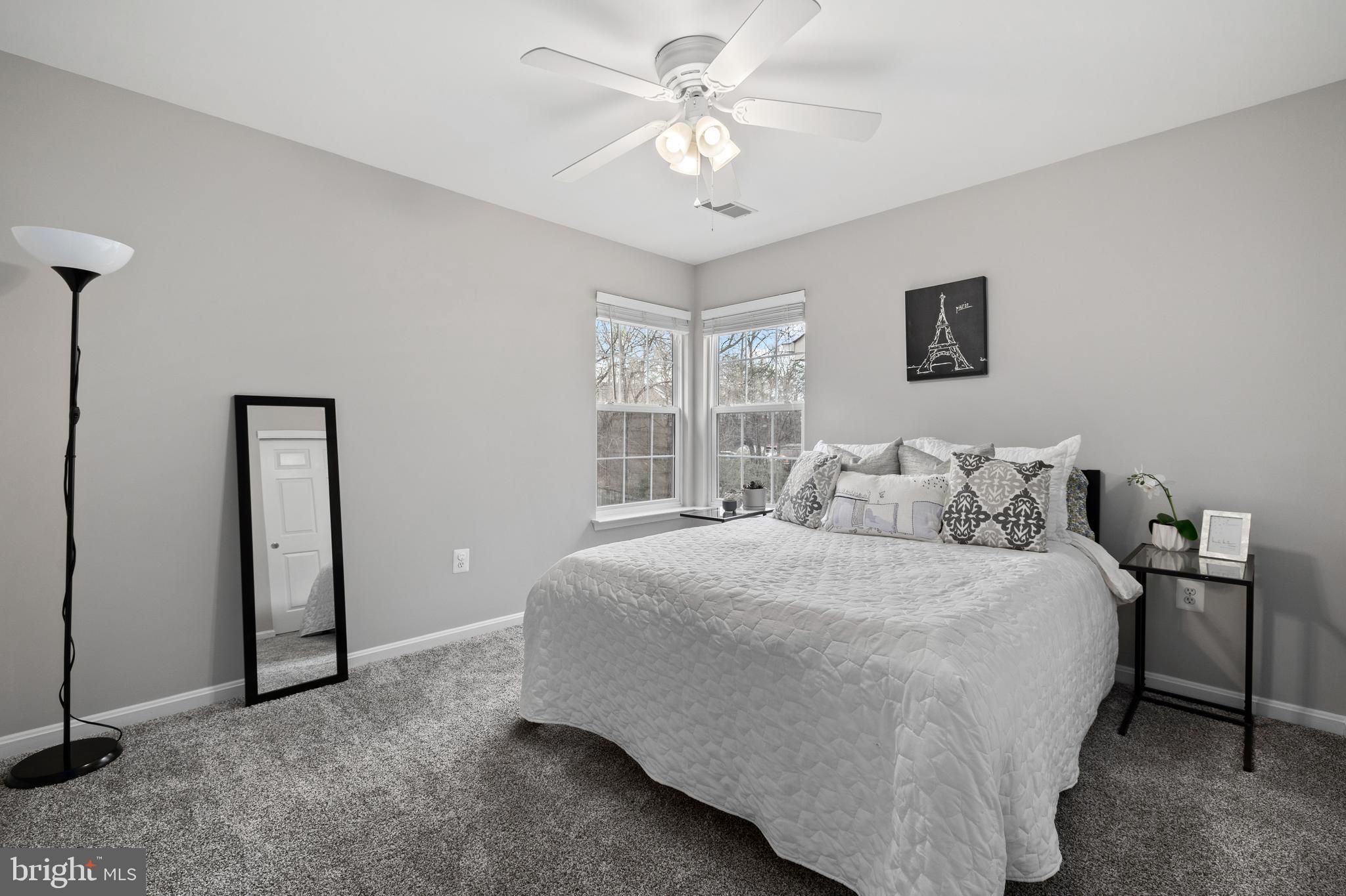 LORTON TOWN CNTR LANDBAY - Residential