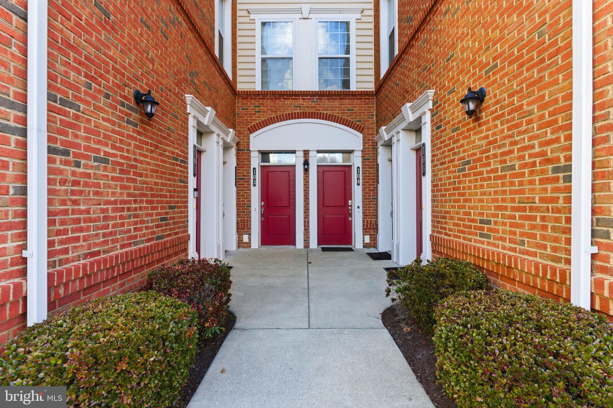 23297 SOUTHDOWN MANOR TERRACE 105