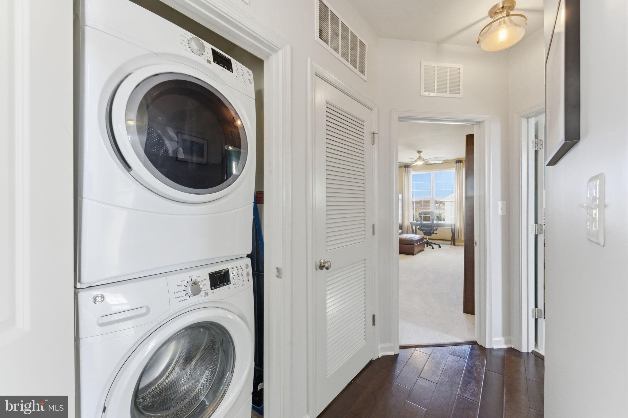 RIDGES AT LOUDOUN VALLEY - Residential