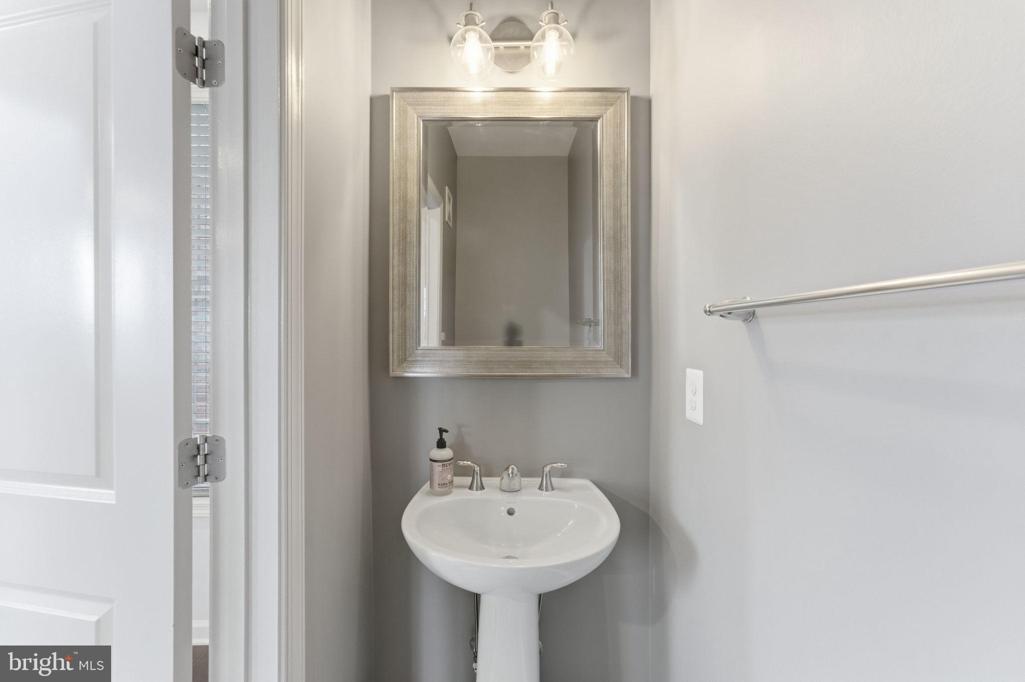 RIDGES AT LOUDOUN VALLEY - Residential