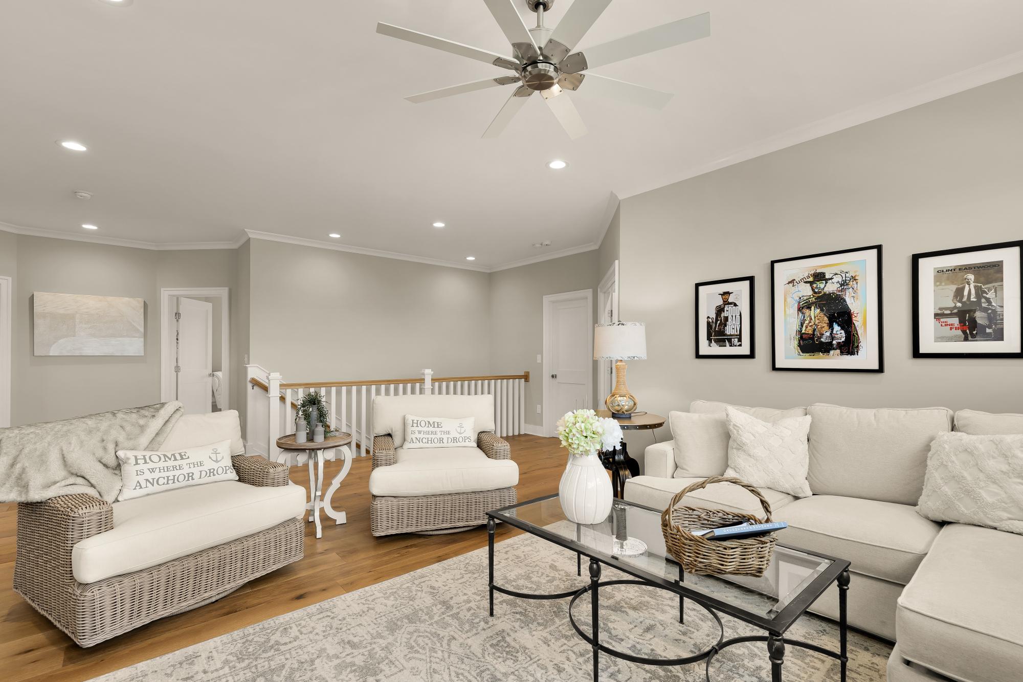 SHOWFIELD - Residential