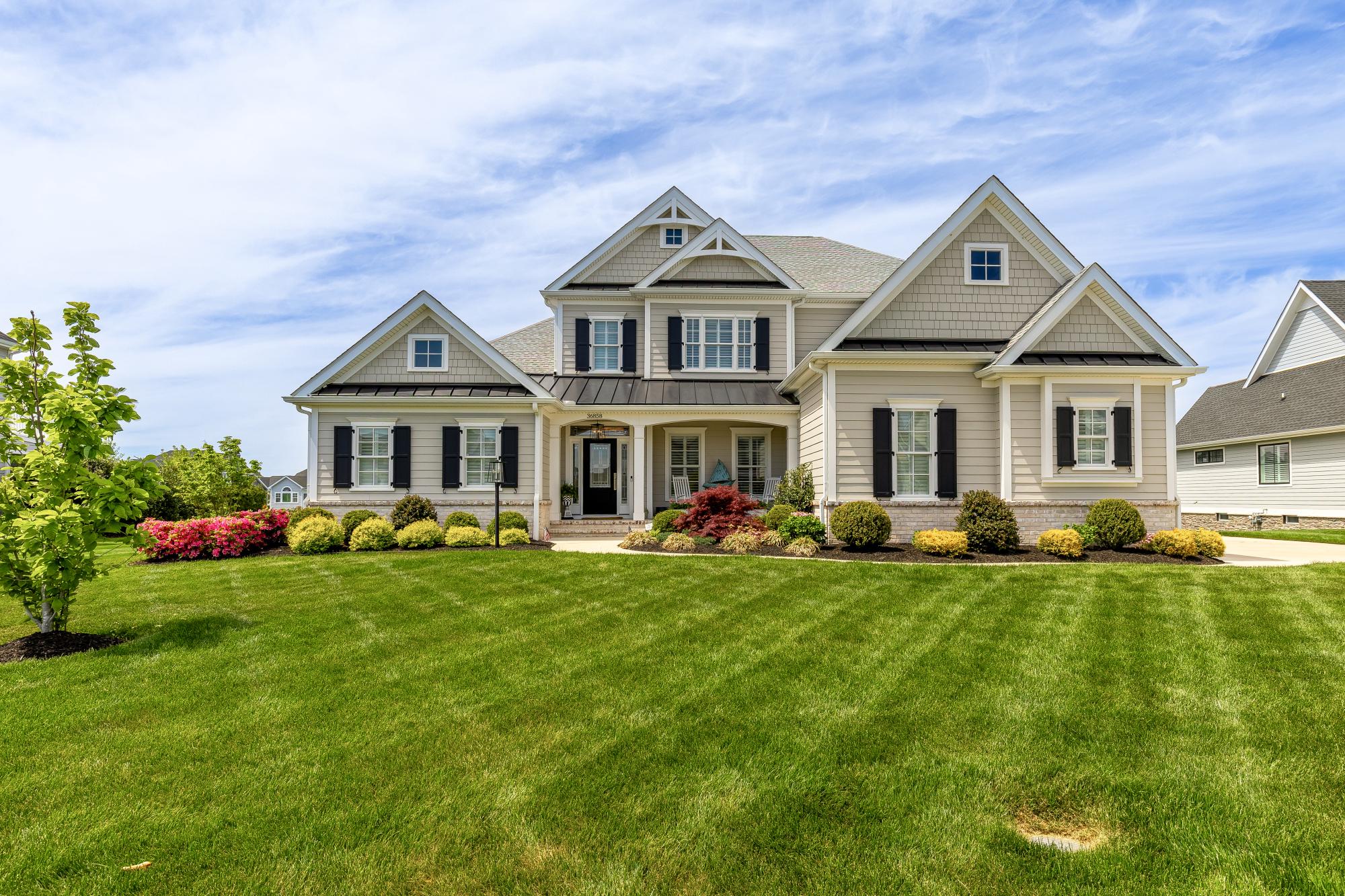 SHOWFIELD - Residential