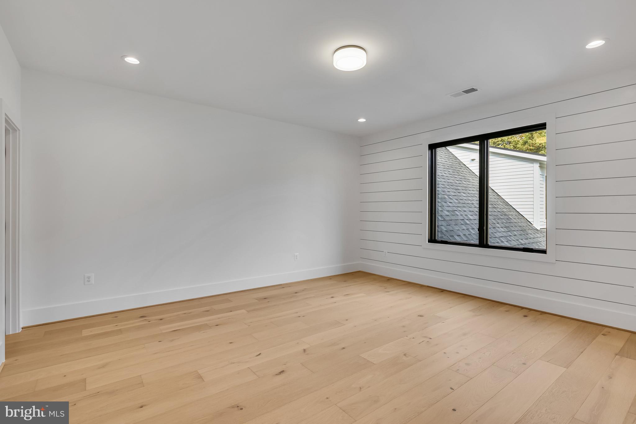 LITTLE VIENNA ESTATES - Residential