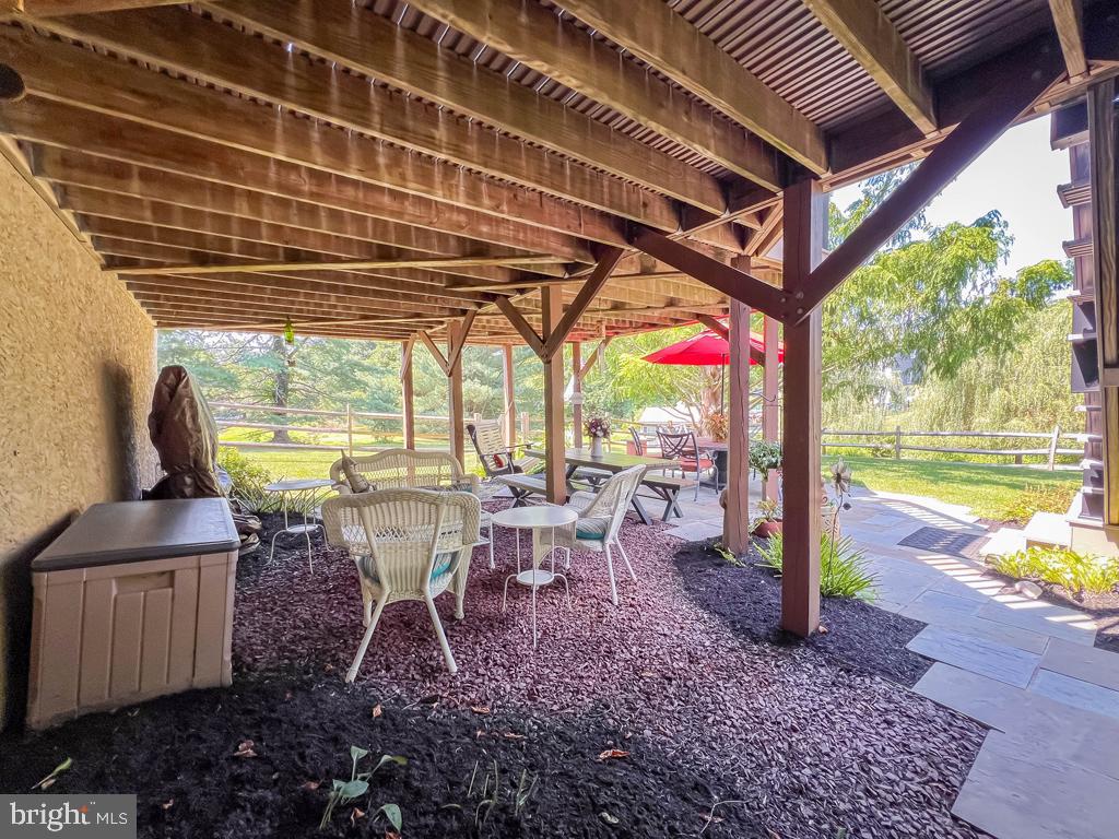 NORTHAMPTON ESTS - Residential