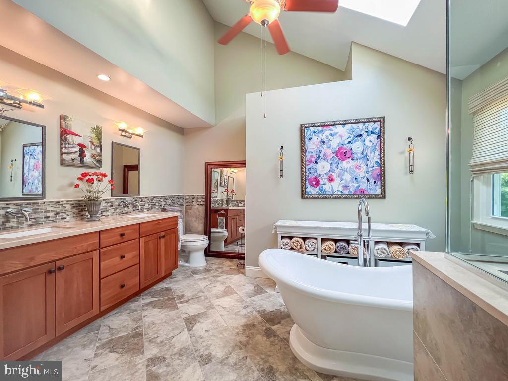 NORTHAMPTON ESTS - Residential