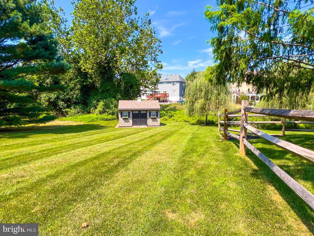 NORTHAMPTON ESTS - Residential