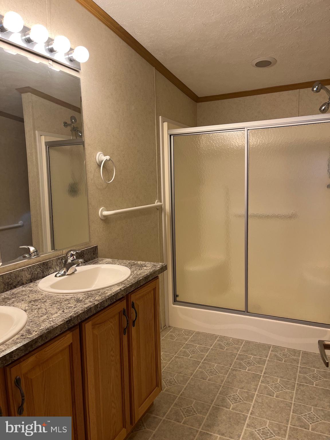 WOODLAWN ESTATES - Residential