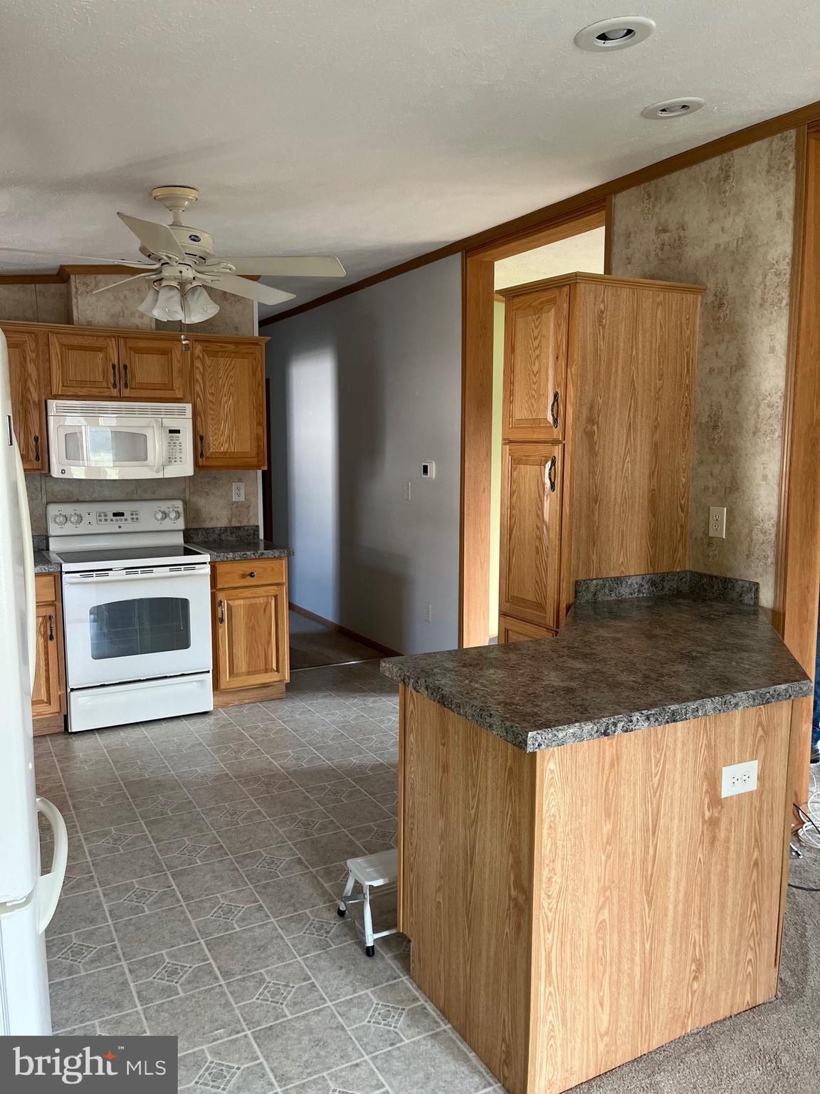 WOODLAWN ESTATES - Residential