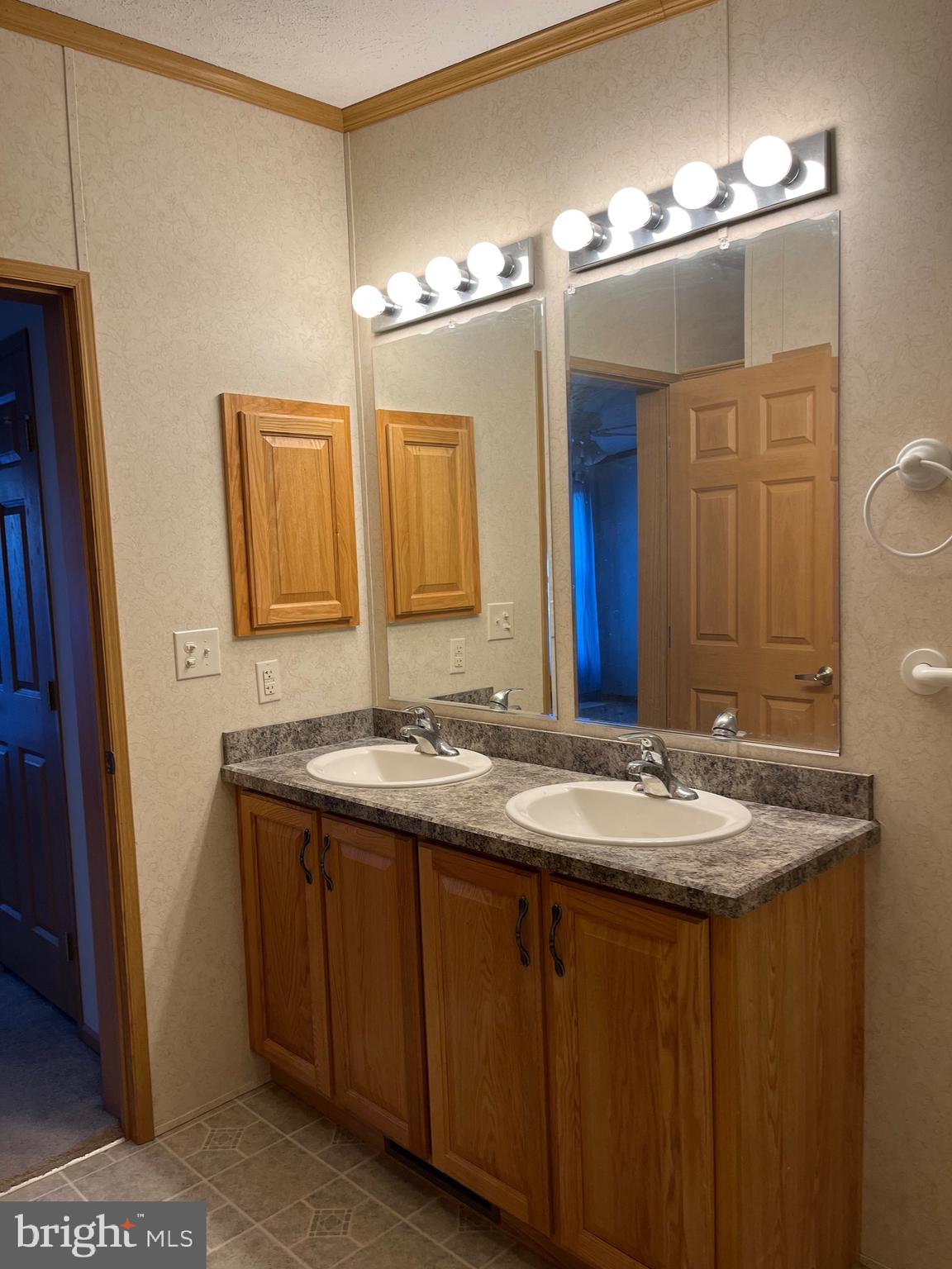 WOODLAWN ESTATES - Residential