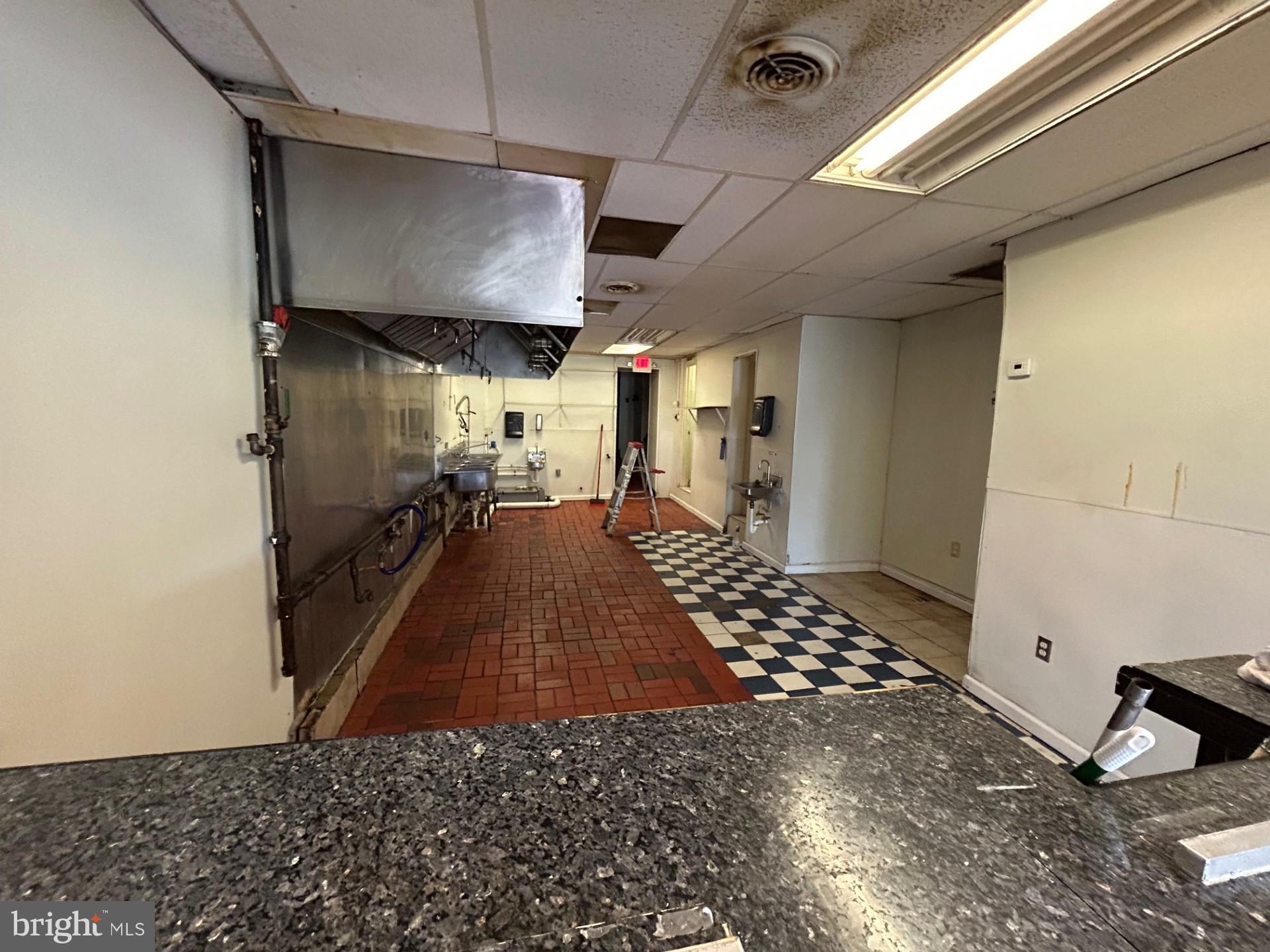 1243 GOOD HOPE ROAD SE KITCHEN