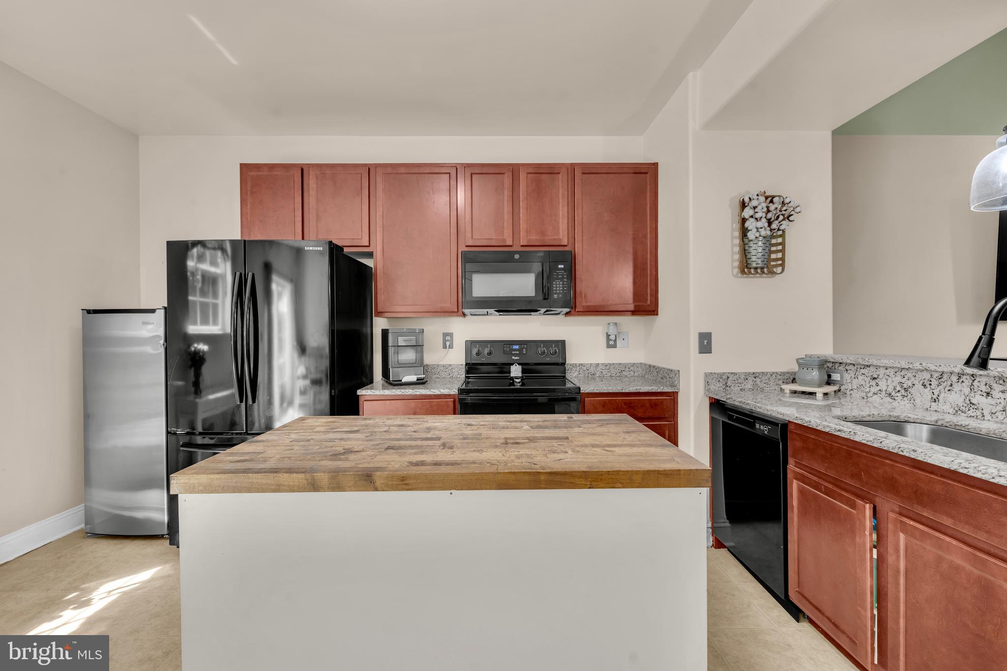 PINERIDGE - Residential