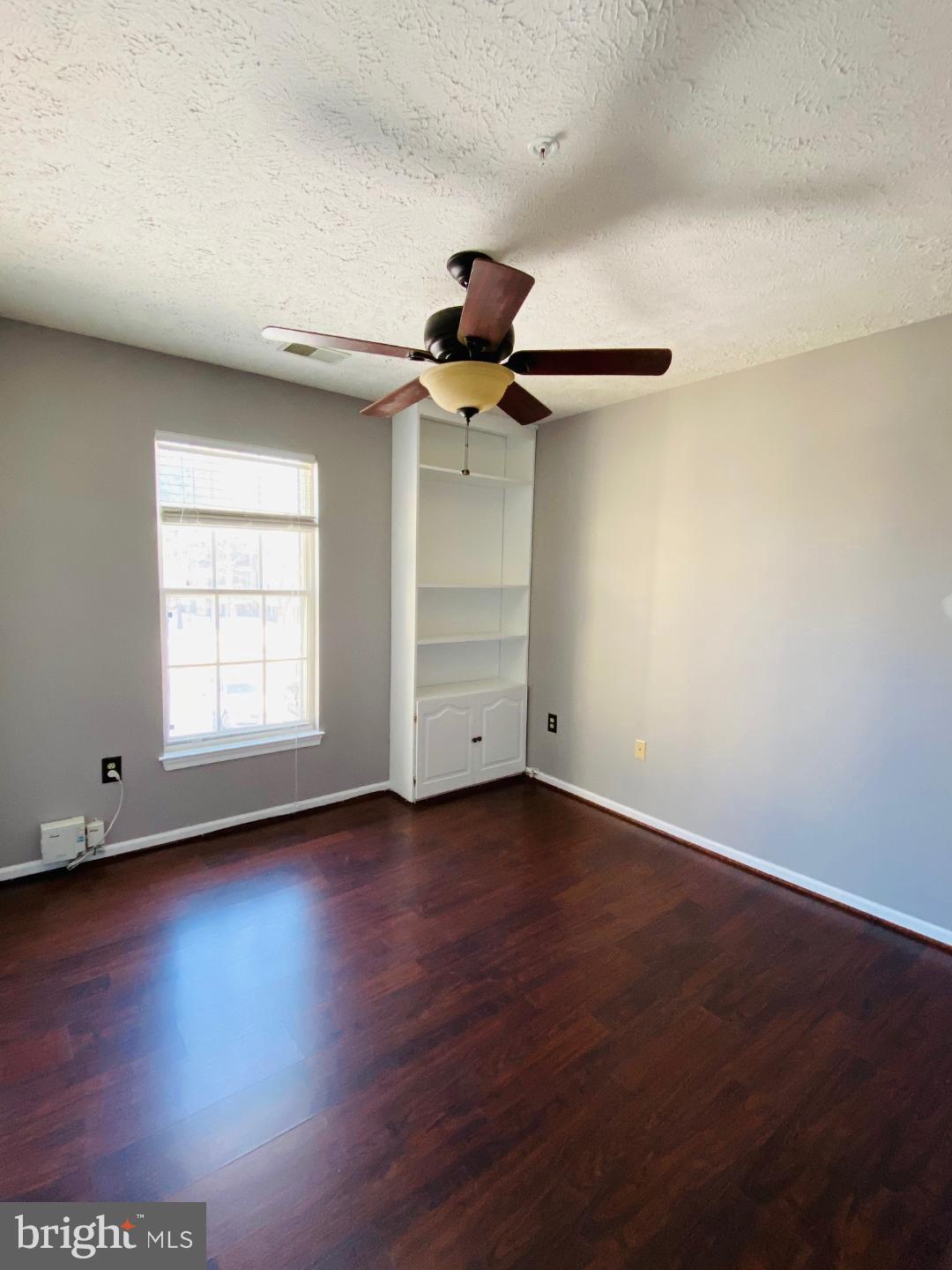 SENECA KNOLLS CODM - Residential Lease