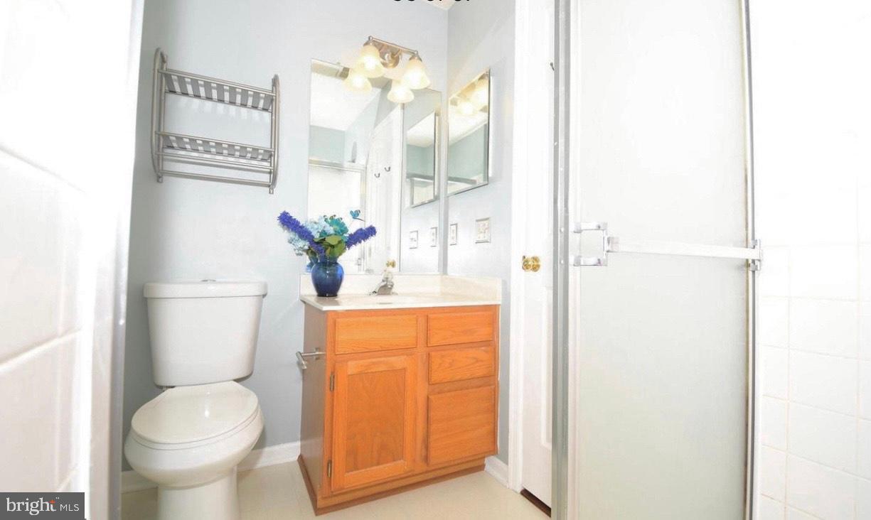 SENECA KNOLLS CODM - Residential Lease