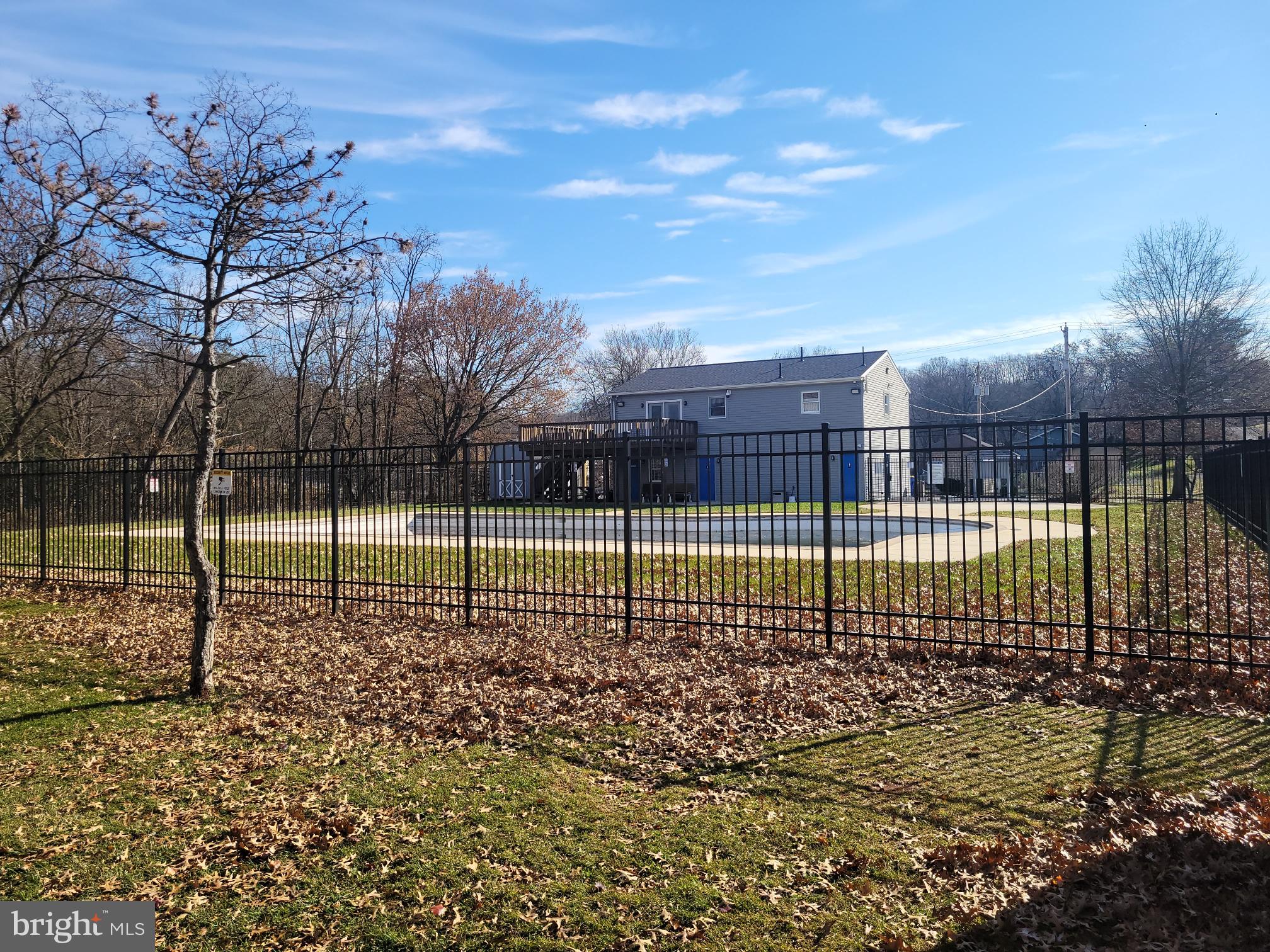 VILLAGE OF VALLEY GREEN - Residential