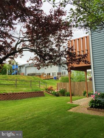 VILLAGE OF VALLEY GREEN - Residential