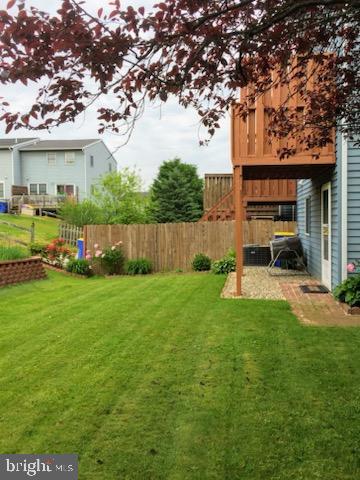 VILLAGE OF VALLEY GREEN - Residential