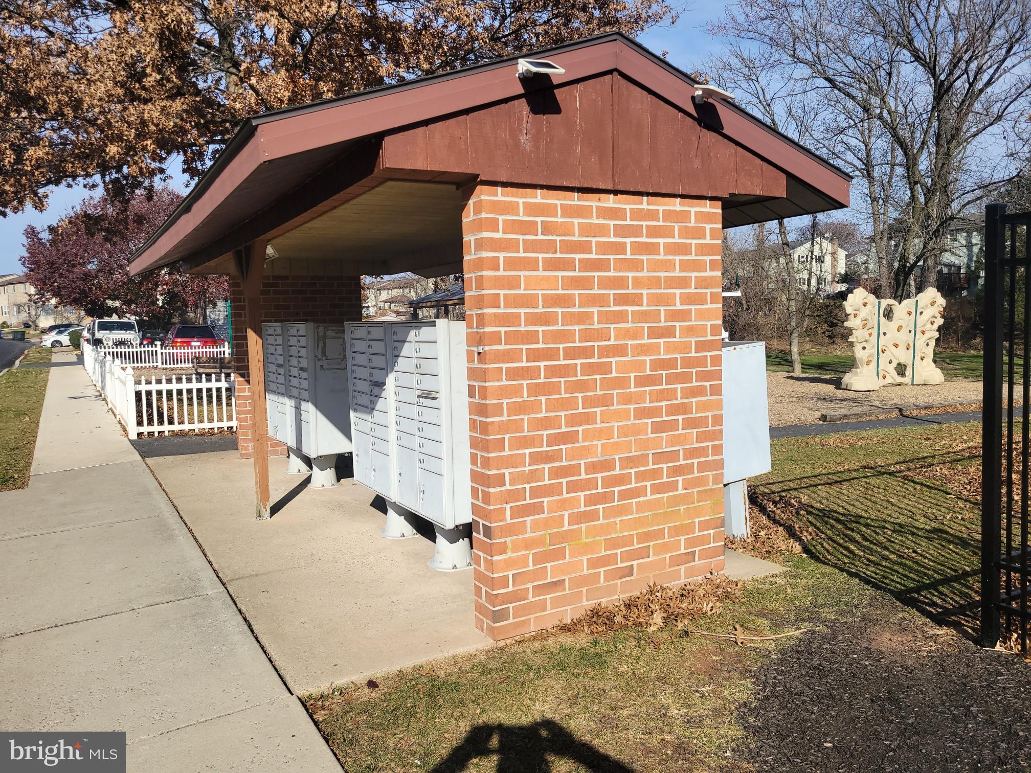 VILLAGE OF VALLEY GREEN - Residential