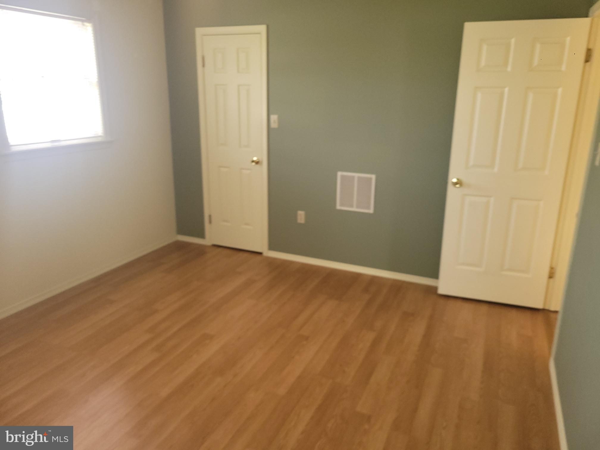 VILLAGE OF VALLEY GREEN - Residential