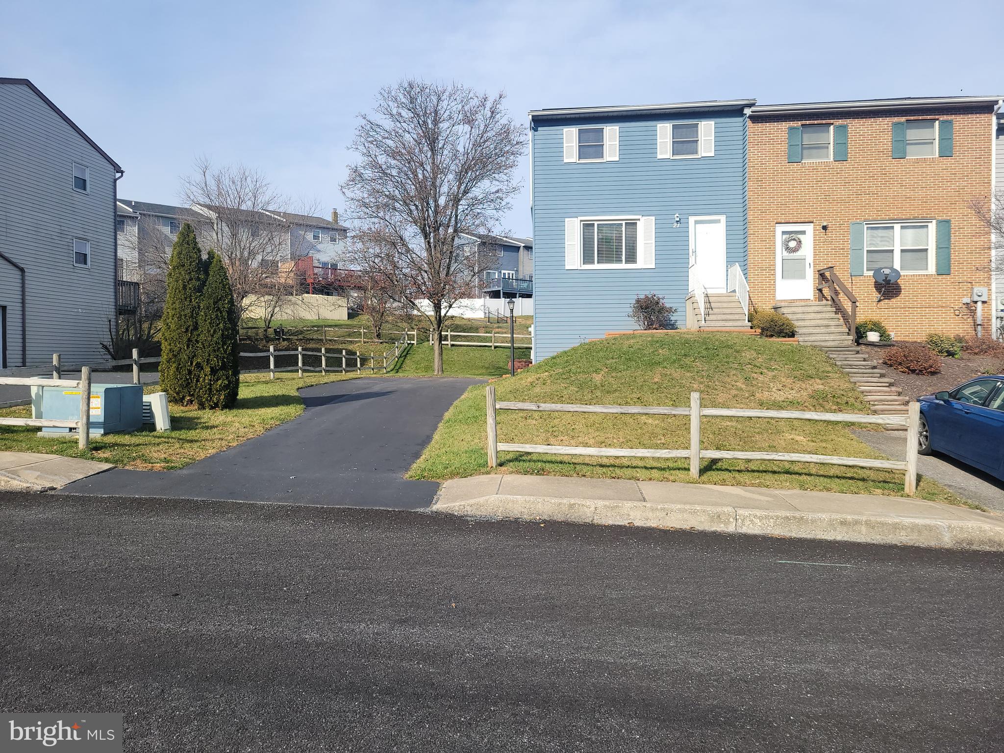 VILLAGE OF VALLEY GREEN - Residential