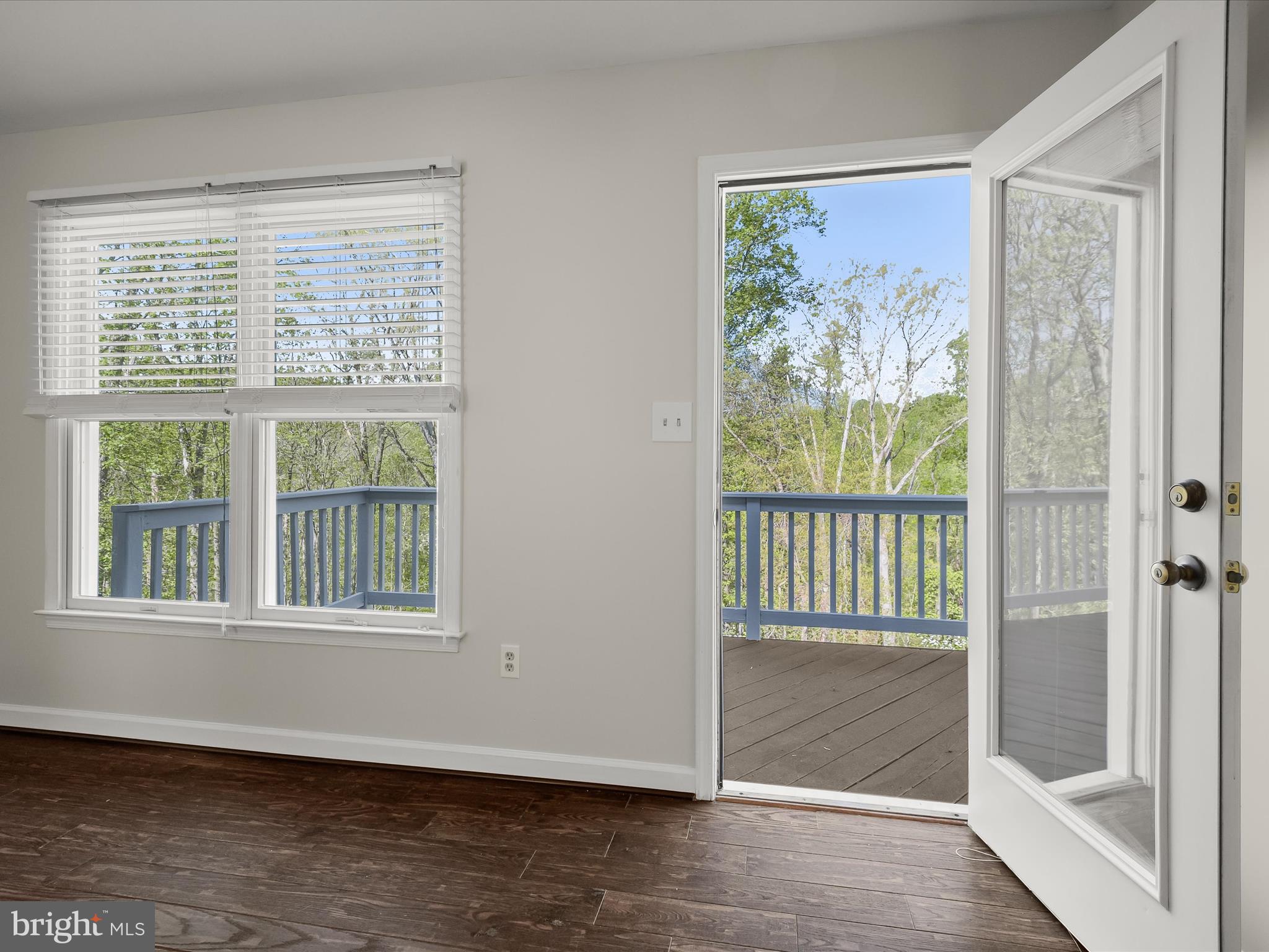 MOUNT HEBRON - Residential