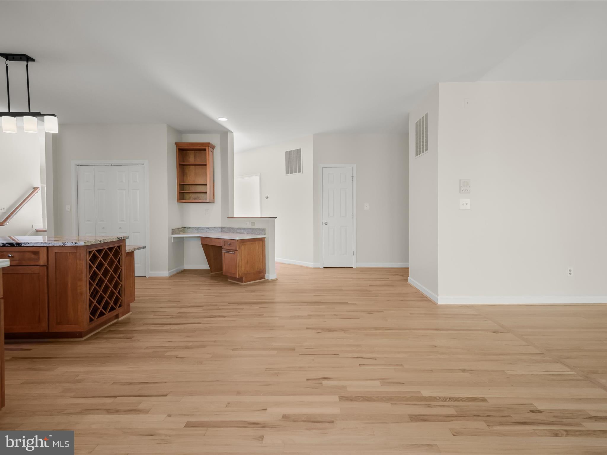 MOUNT HEBRON - Residential