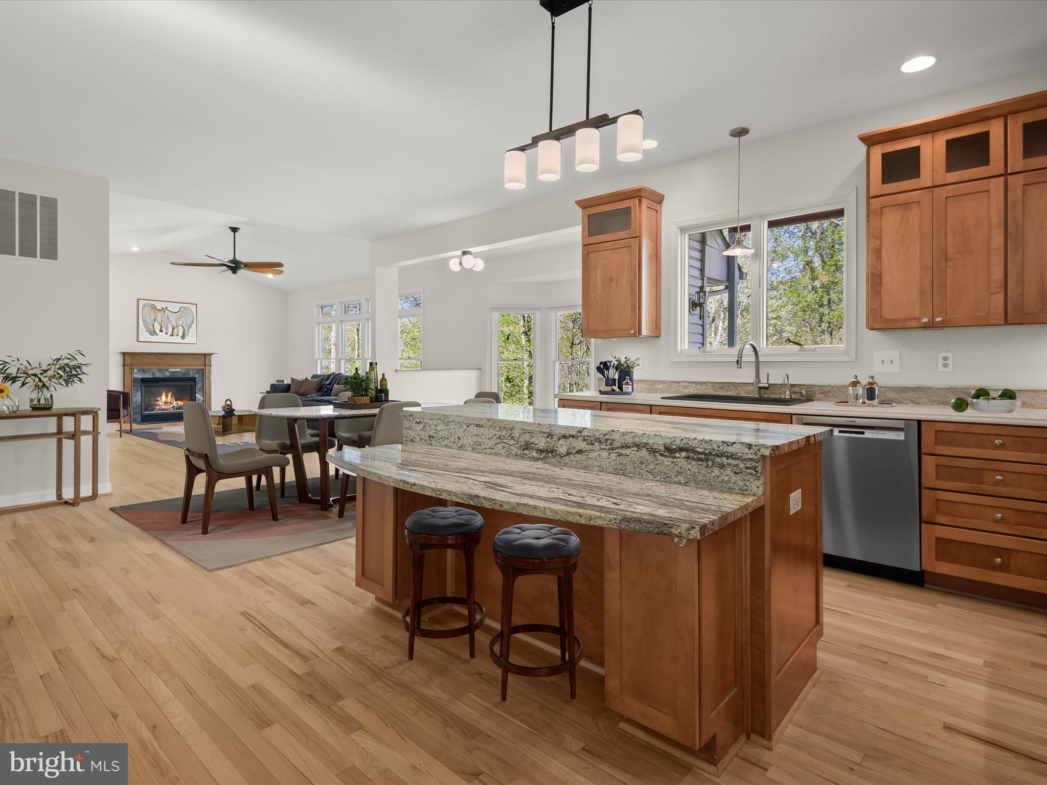 3098 GREENHAVEN COURT