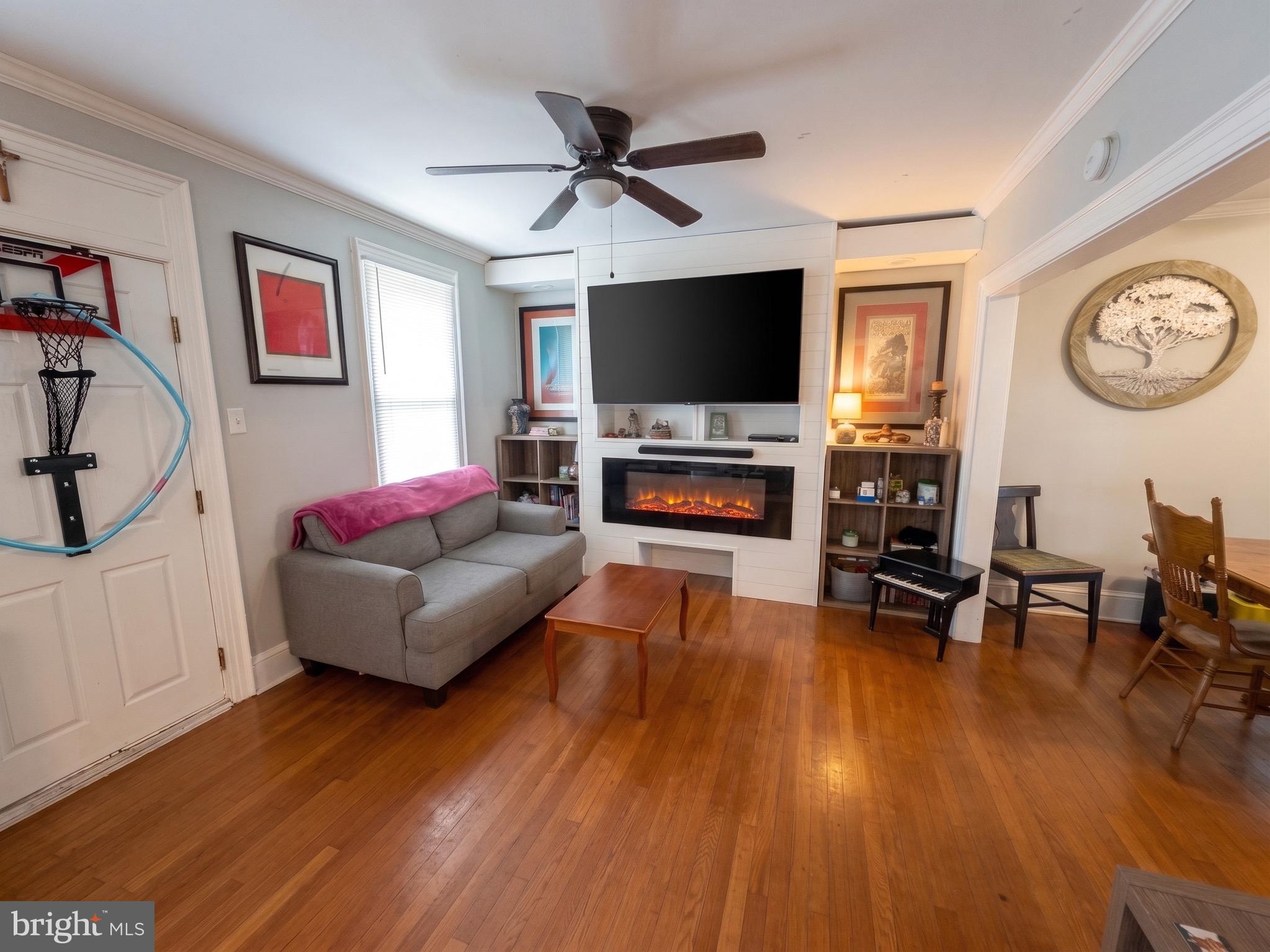 416 3RD STREET
