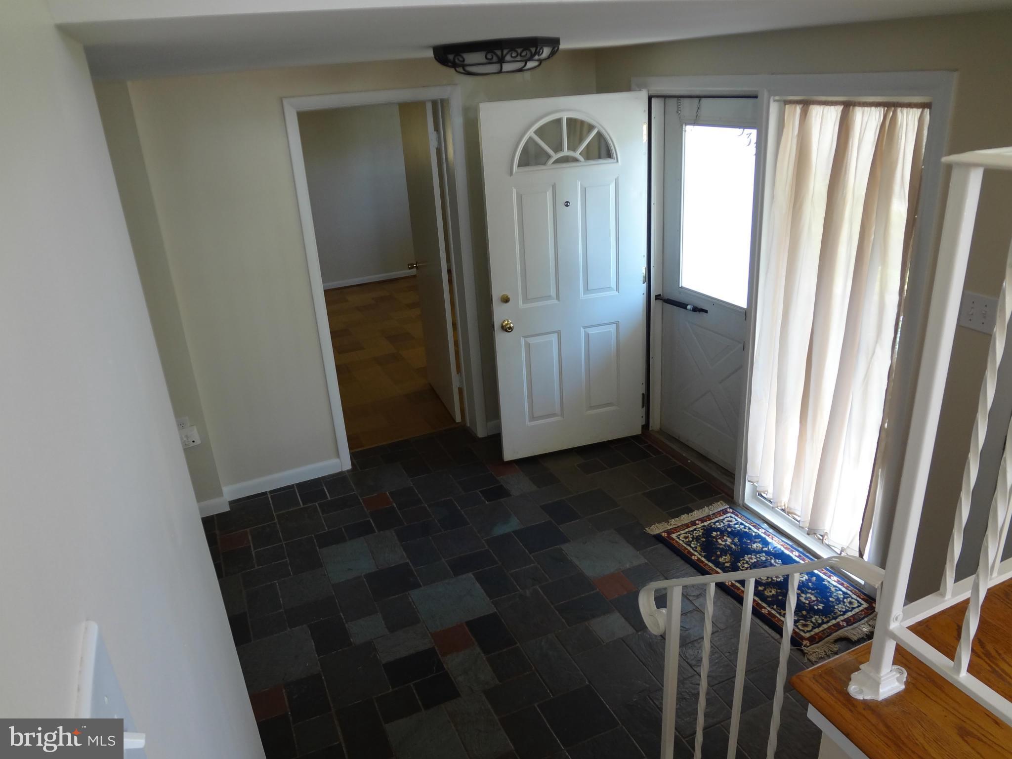 SPY HILL - Residential Lease