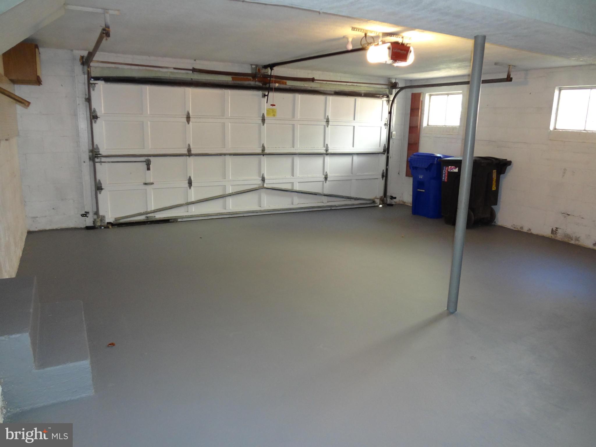 SPY HILL - Residential Lease