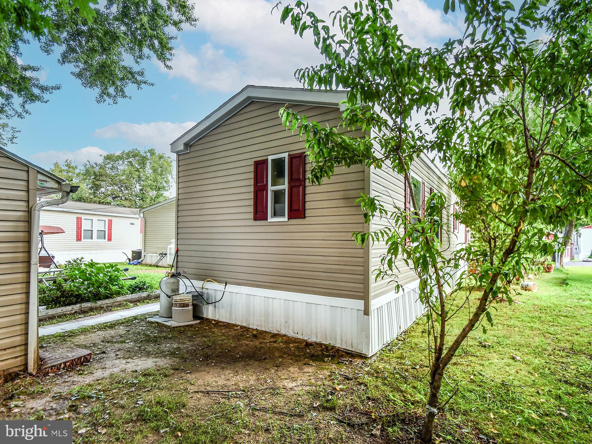 62 BRUCE STREET S